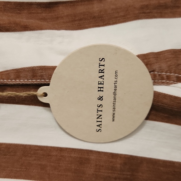 NWT. Saints & Hearts High- Rise Extreme Flare Jeans Size. Small - Picture 5 of 12